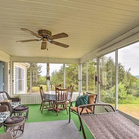 Finger Lakes Retreat with Sunroom, Fire Pit&BBQ!